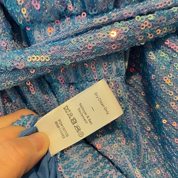 Likely Layne Romper Sz 4 in Iridescent Blue Sequin - Picture 8 of 9